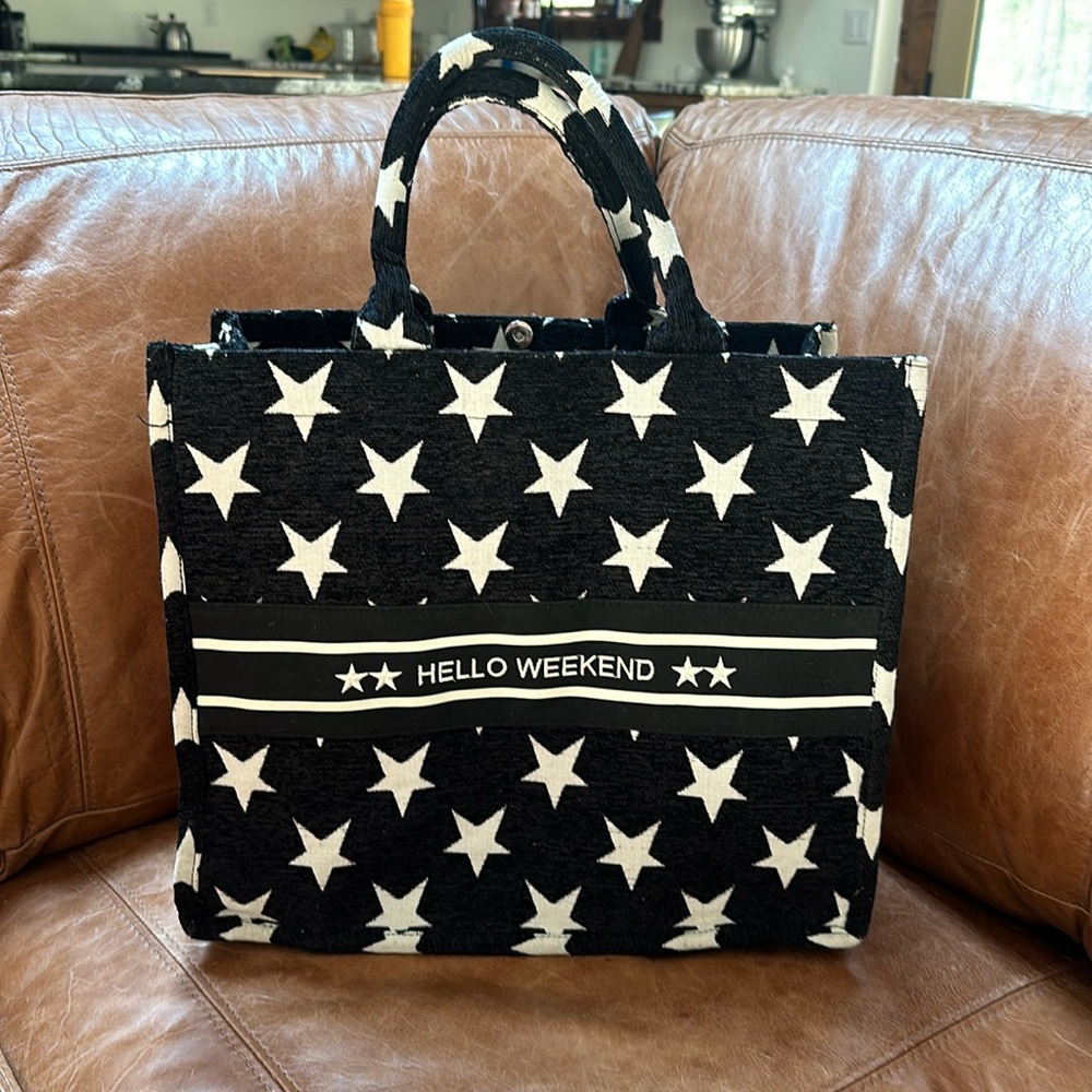 Hello Weekend Tote